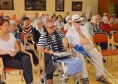 150505vystoupení seniorek z Prahy